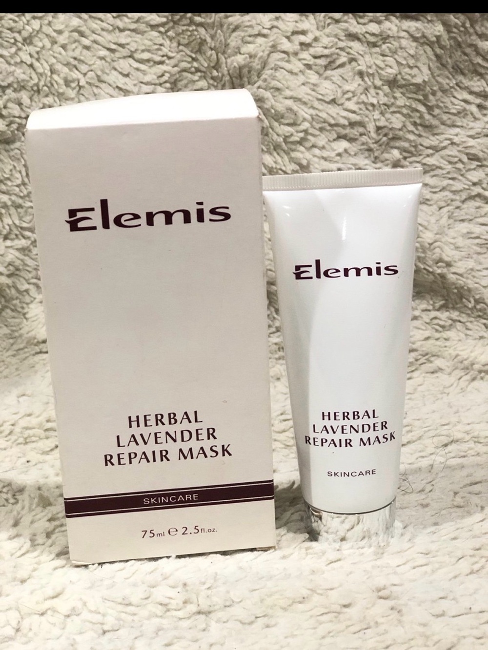 ELEMIS Lavender Repair Face Mask - White Tube with Plum Logo